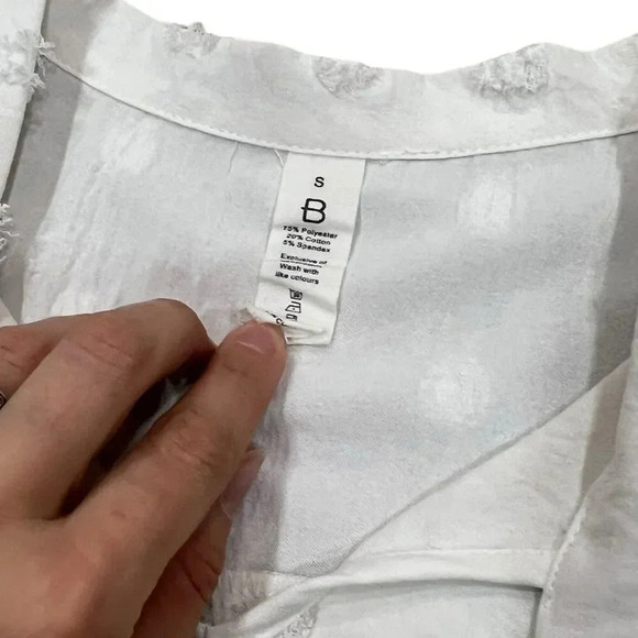 White Swiss Dot Tie Front Crepe Blouse S - Picture 3 of 3